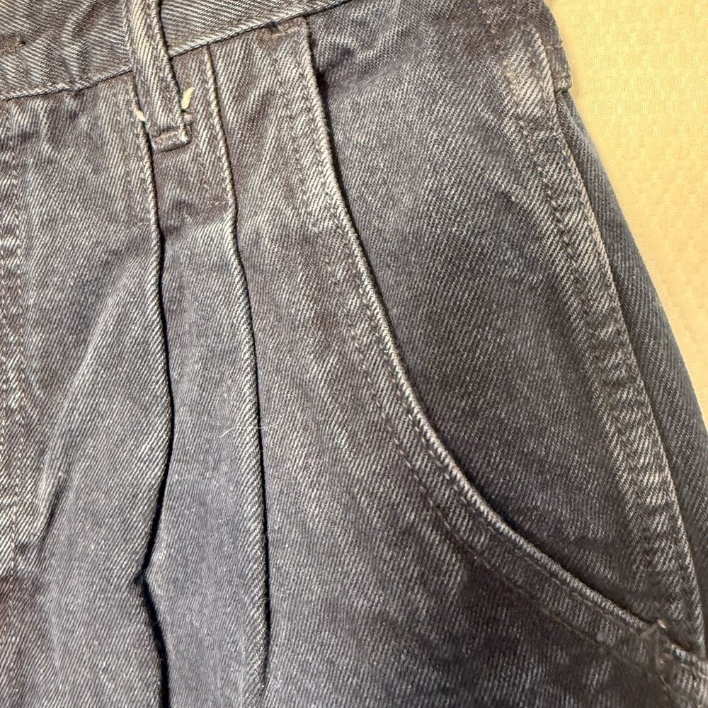 Bill Blass High-Waist Dark Navy Denim Shorts - Picture 4 of 8
